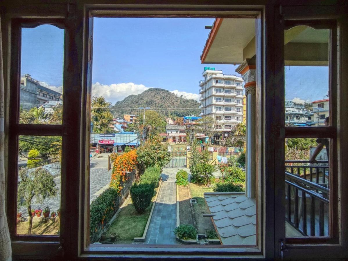 The Mountain House Hotel Pokhara Ngoại thất bức ảnh