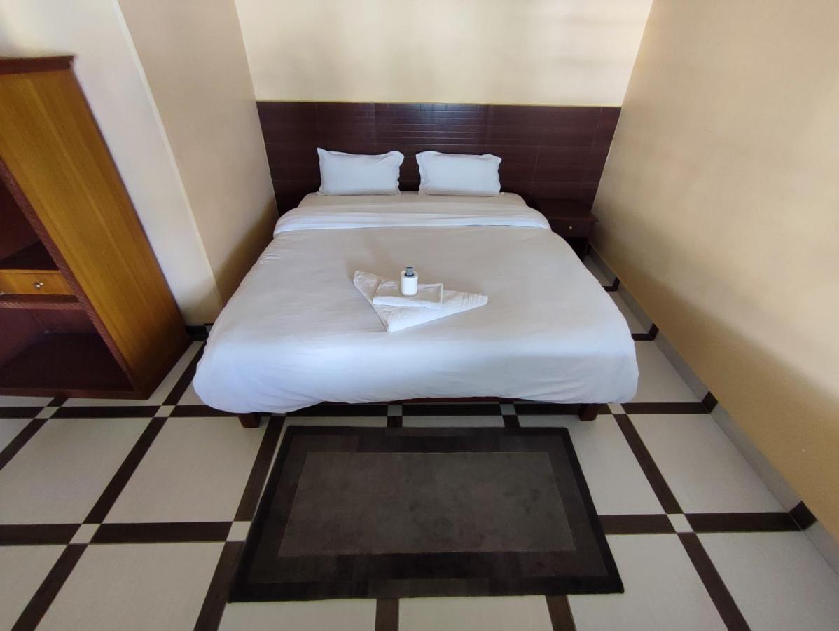 The Mountain House Hotel Pokhara Ngoại thất bức ảnh