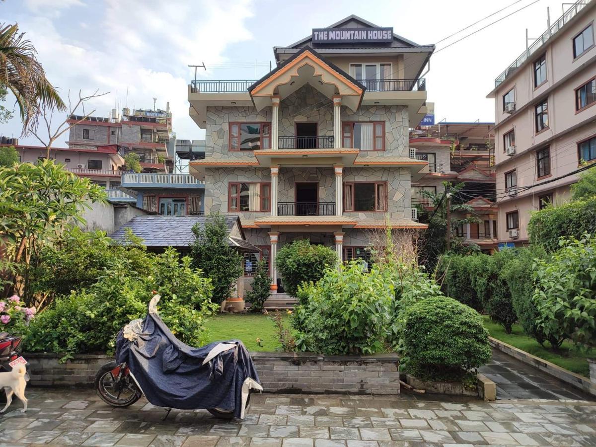 The Mountain House Hotel Pokhara Ngoại thất bức ảnh